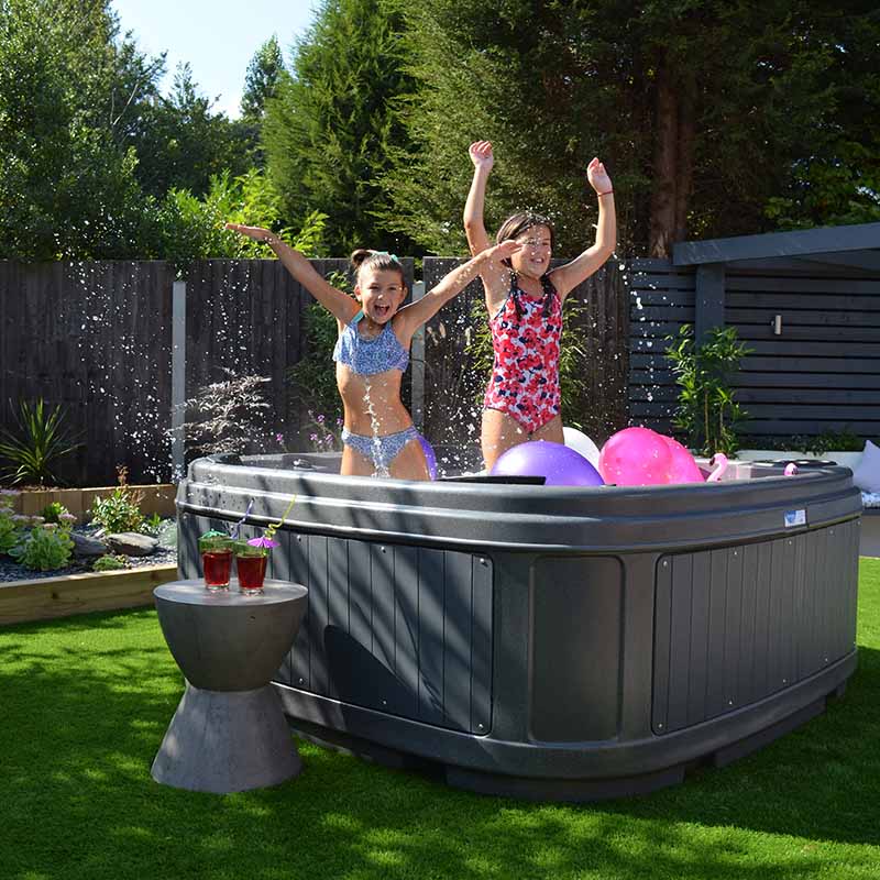 RotoSpa DuraSpa S380 Hot & Cold 6 person Tub