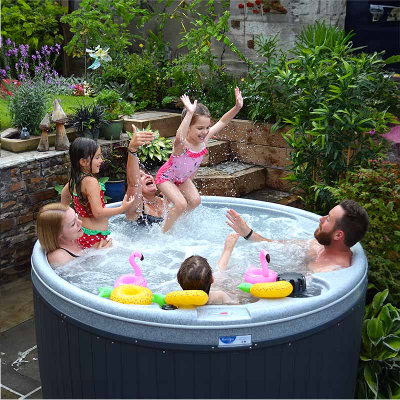 RotoSpa Orbis Hot & Cold Tub